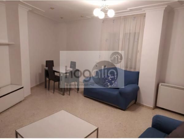 Sala d'estar de Pis de lloguer en  Sevilla Capital amb Aire condicionat, Terrassa i Moblat