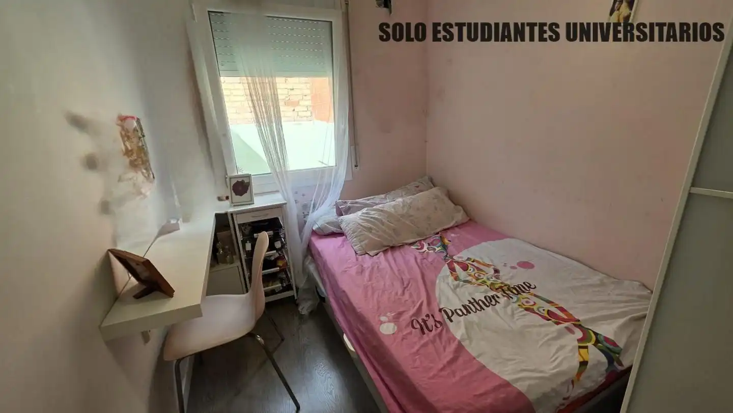 Habitación de Planta baja para compartir en Terrassa con Aire acondicionado, Calefacción y Terraza
