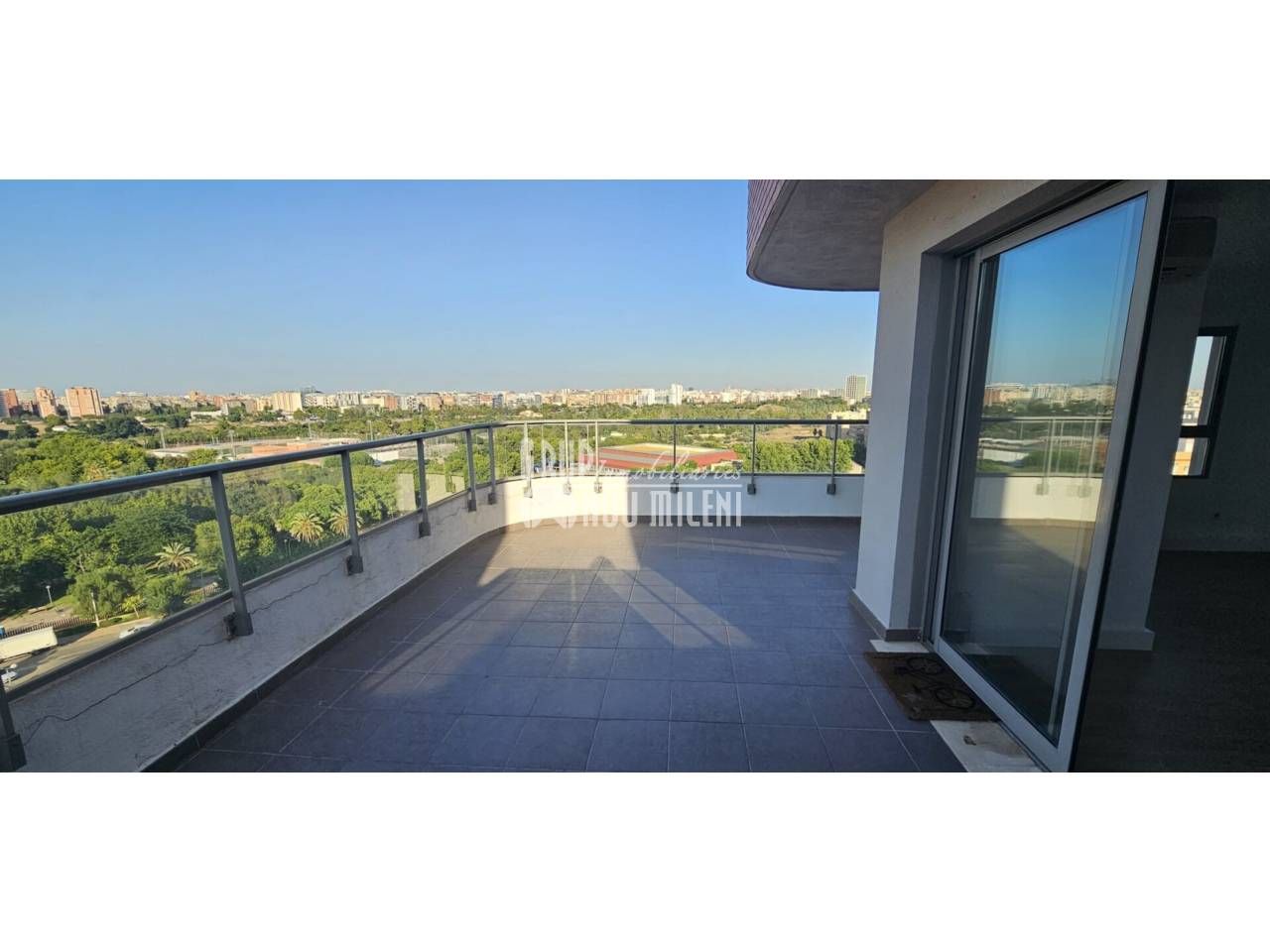 Terrace of Attic to rent in Mislata  with Air Conditioner, Parquet flooring and Terrace