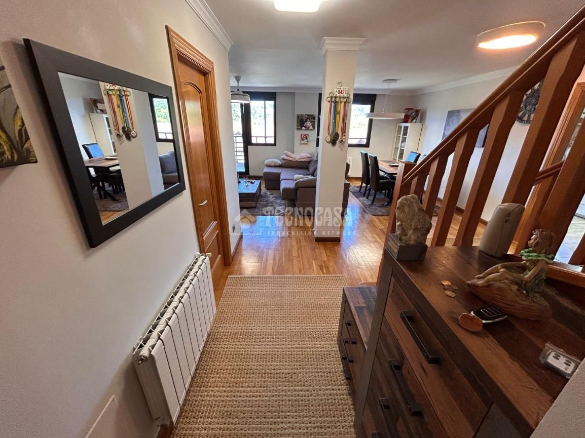 Duplex for sale in Arce