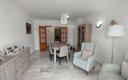 Dining room of Flat for sale in Estepona  with Air Conditioner, Heating and Terrace