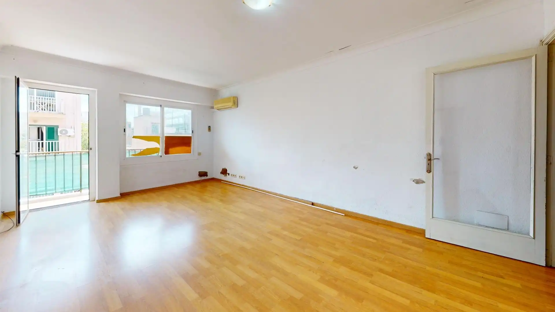 Sala d'estar de Pis en venda en  Palma de Mallorca amb Aire condicionat, Terrassa i Balcó