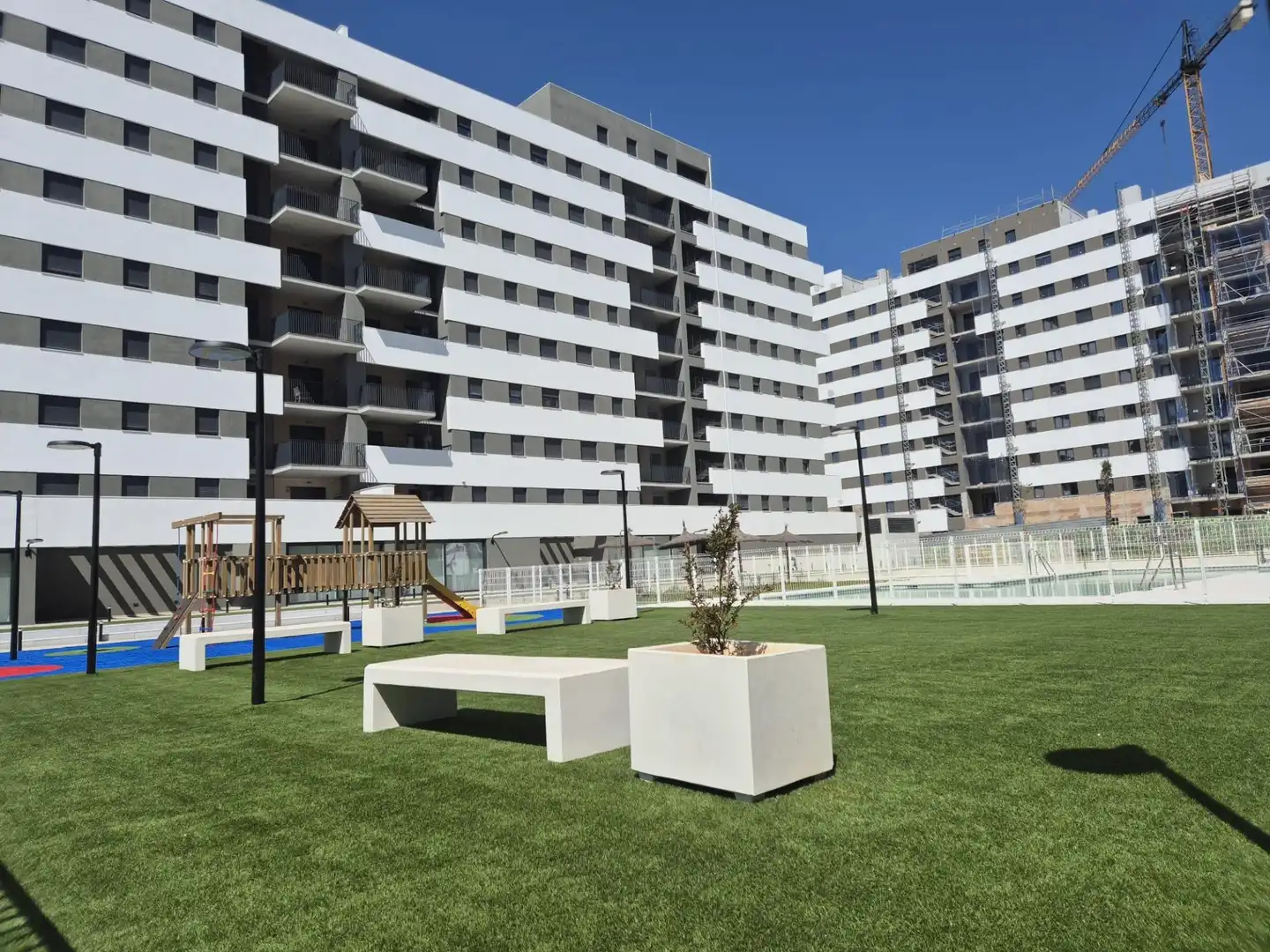 Terrasse von Wohnung zur Miete in Dos Hermanas mit Klimaanlage, Heizung und Terrasse
