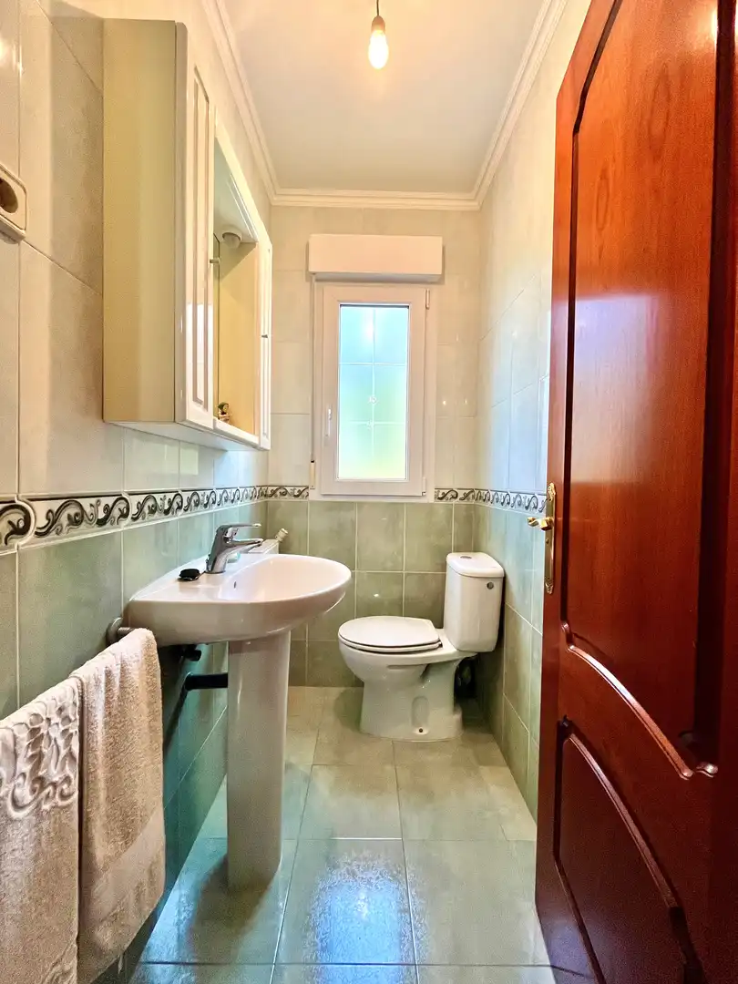 Baño de Casa o chalet en venta en Coirós con Calefacción y Terraza
