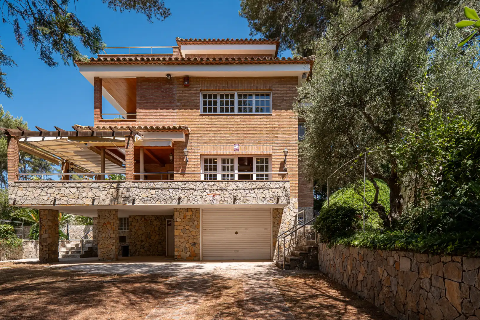Vista exterior de Casa o xalet en venda en Tarragona amb Aire condicionat, Jardí privat i Terrassa
