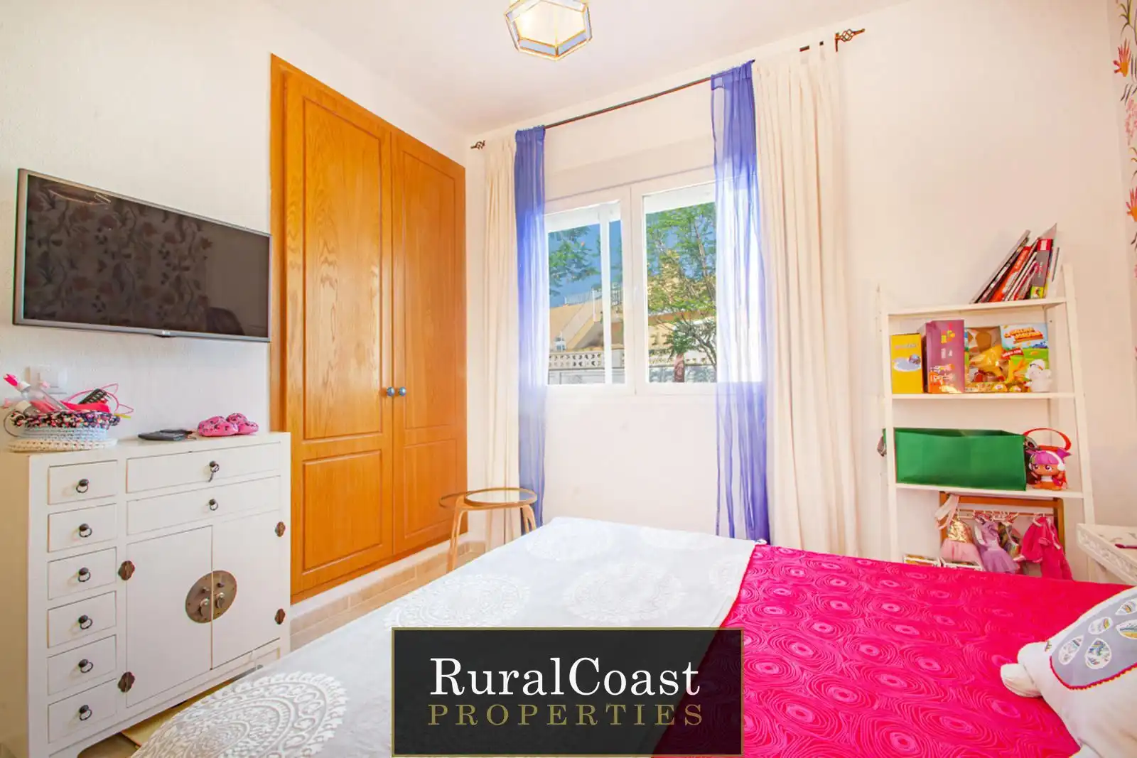 Habitación de Casa o chalet en venta en Busot con Calefacción, Terraza y Trastero