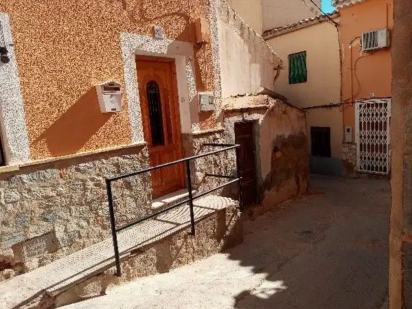 Adossat en venda a Hellín, imagen 2