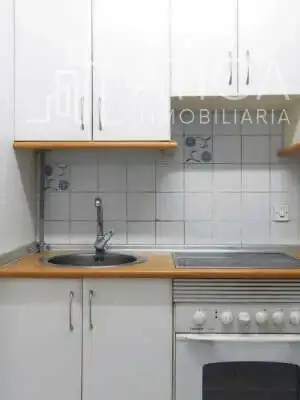 Cocina de Piso de alquiler en Castillejo de Martín Viejo con Calefacción, Terraza y Amueblado
