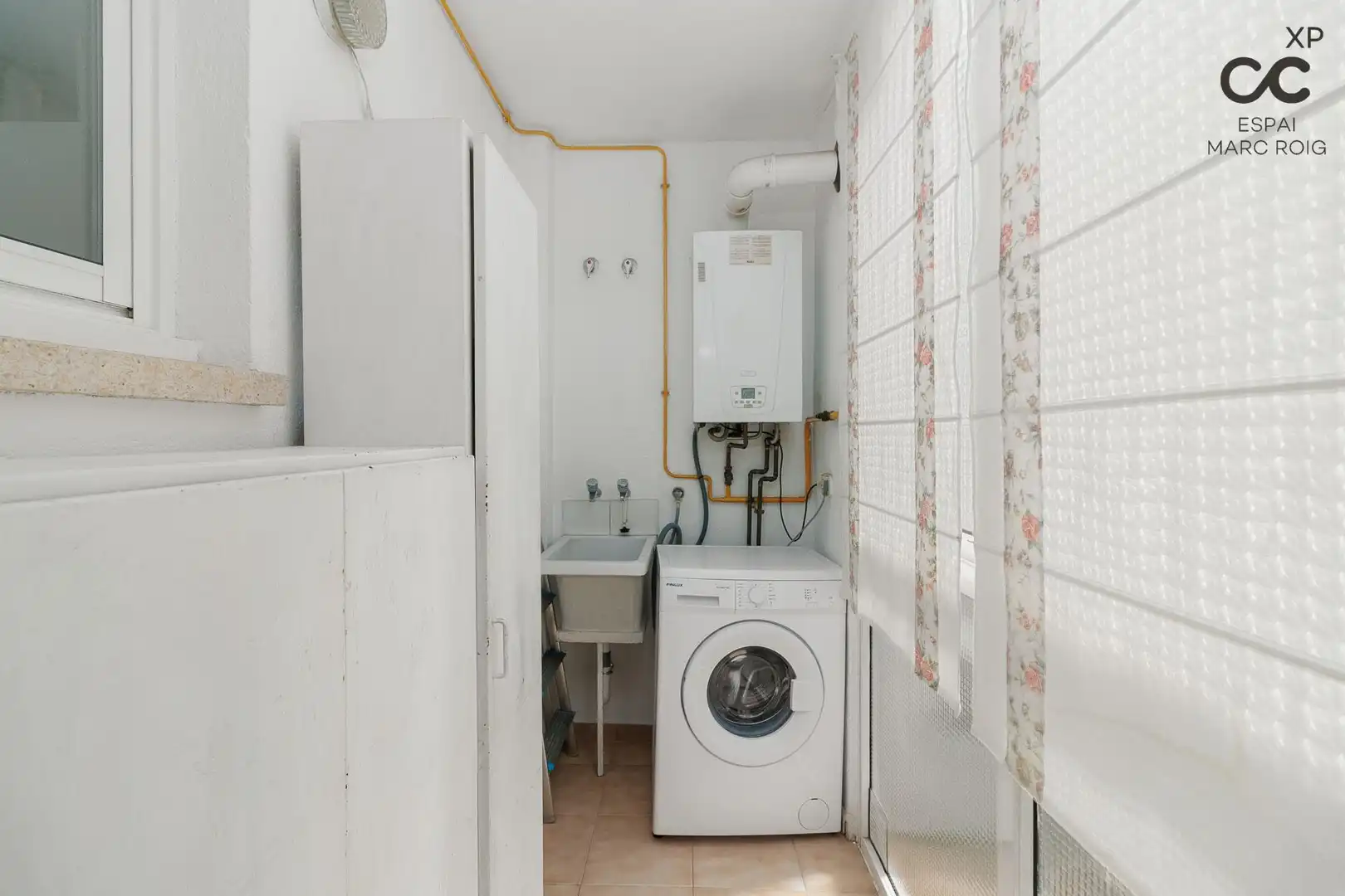 Badezimmer von Wohnung zum Verkauf in Figueres mit Heizung, Parkett und Abstellraum