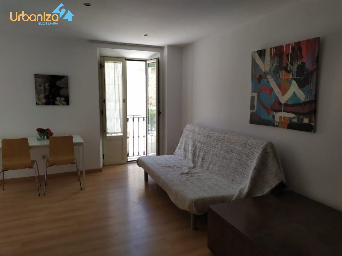Apartment to rent in Casco Antiguo