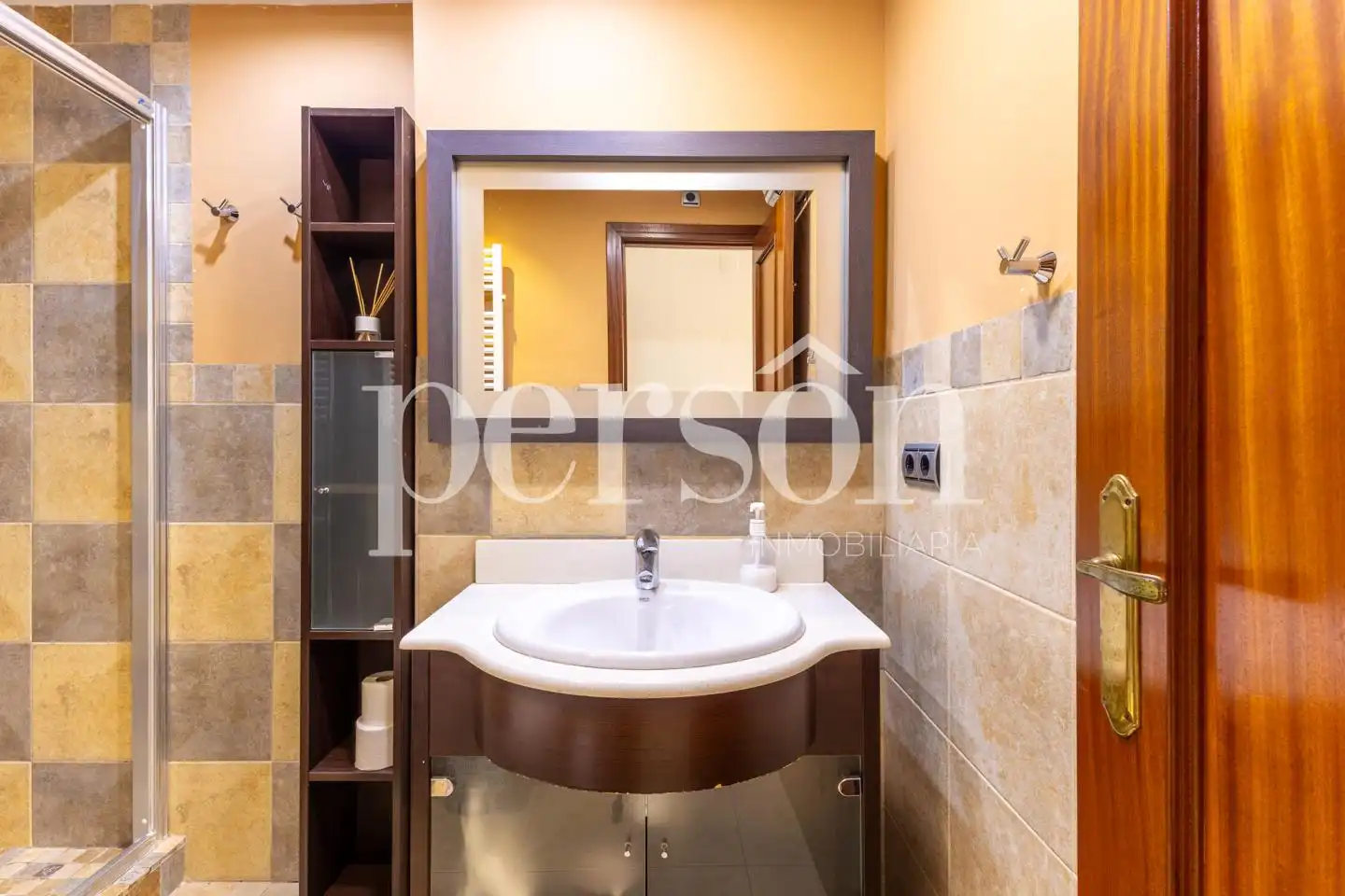 Baño de Piso de alquiler en Valencia con Aire acondicionado y Amueblado