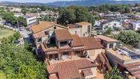 Exterior view of Flat for sale in Santa Eulàlia de Ronçana  with Terrace, Swimming Pool and Balcony