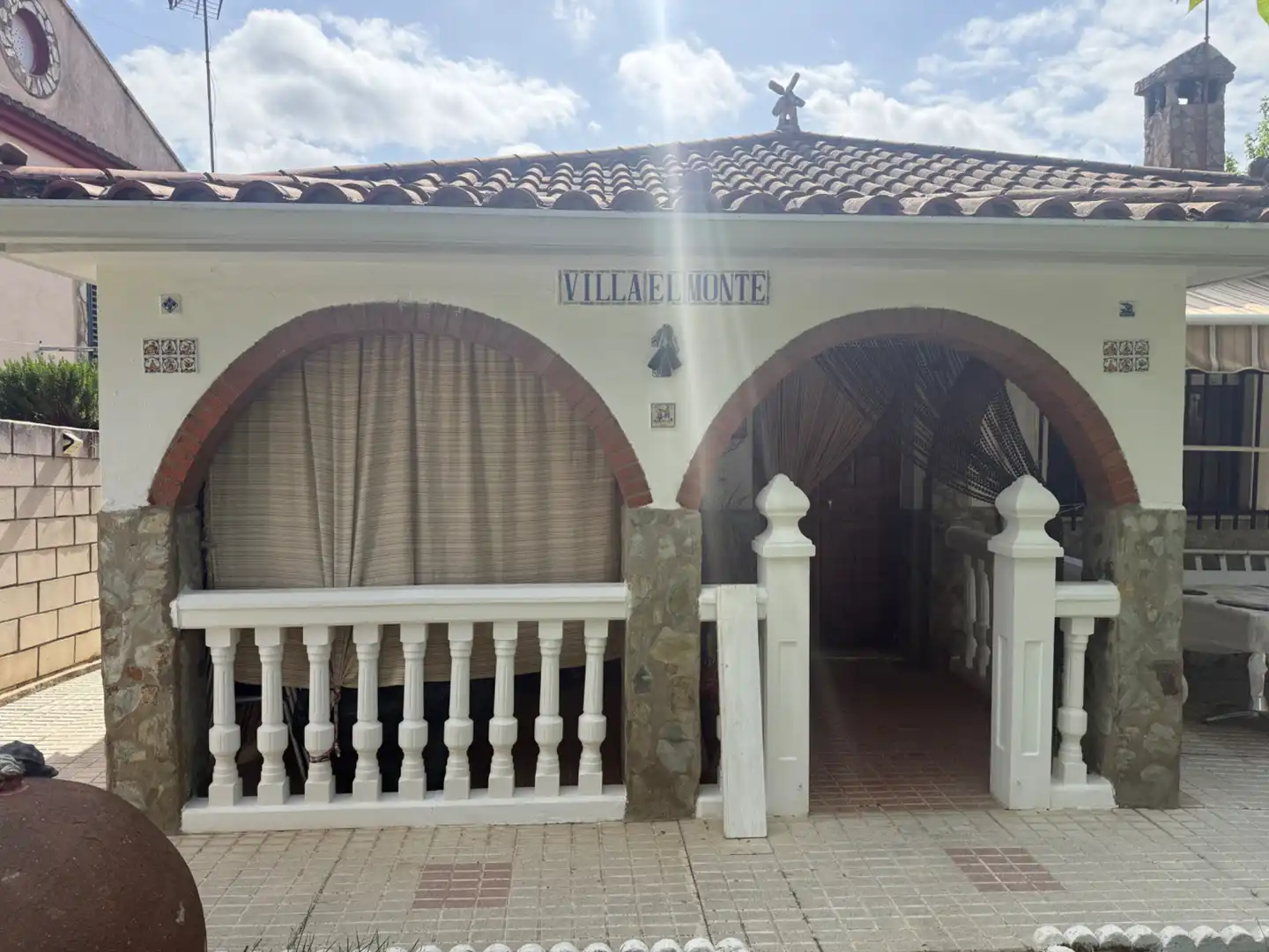 Vista exterior de Finca rústica en venta en Badajoz con Aire acondicionado, Calefacción y Jardín privado