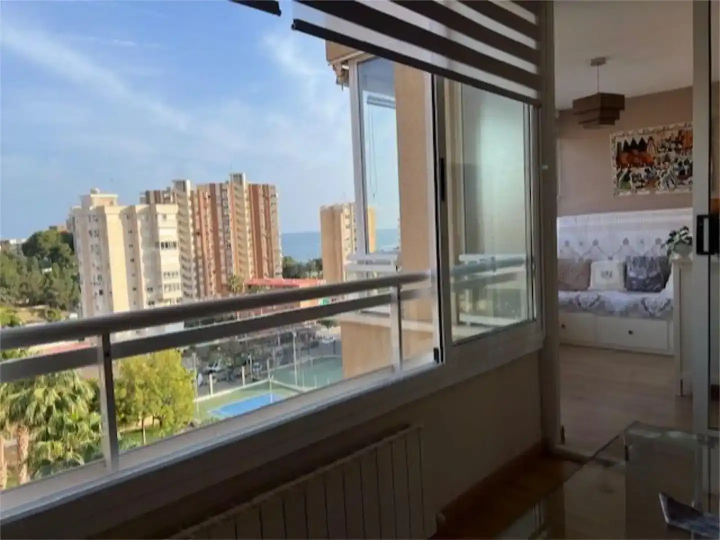 Terrassa de Pis en venda en Alicante / Alacant amb Parquet, Piscina i Moblat