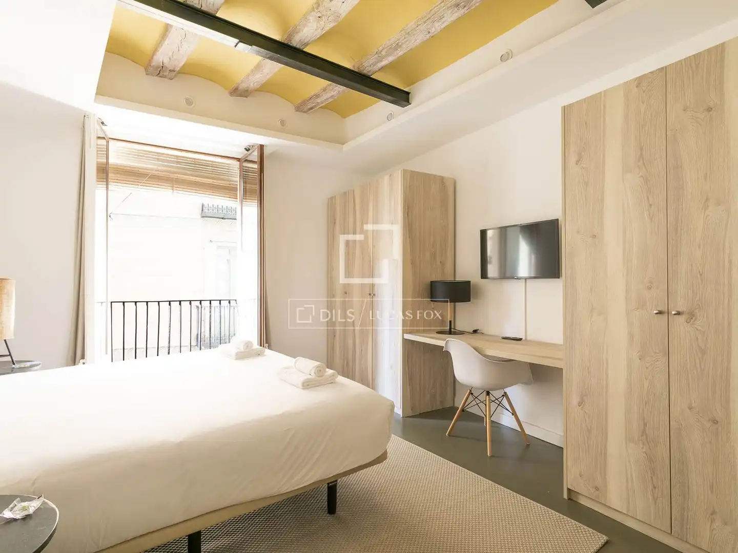 Bedroom of Flat for sale in Barcelona  with Air Conditioner, Terrace and Furnished