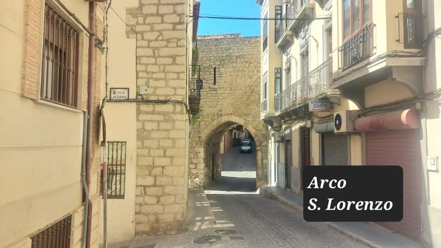 Vista exterior de Piso de alquiler en Jaén con Amueblado