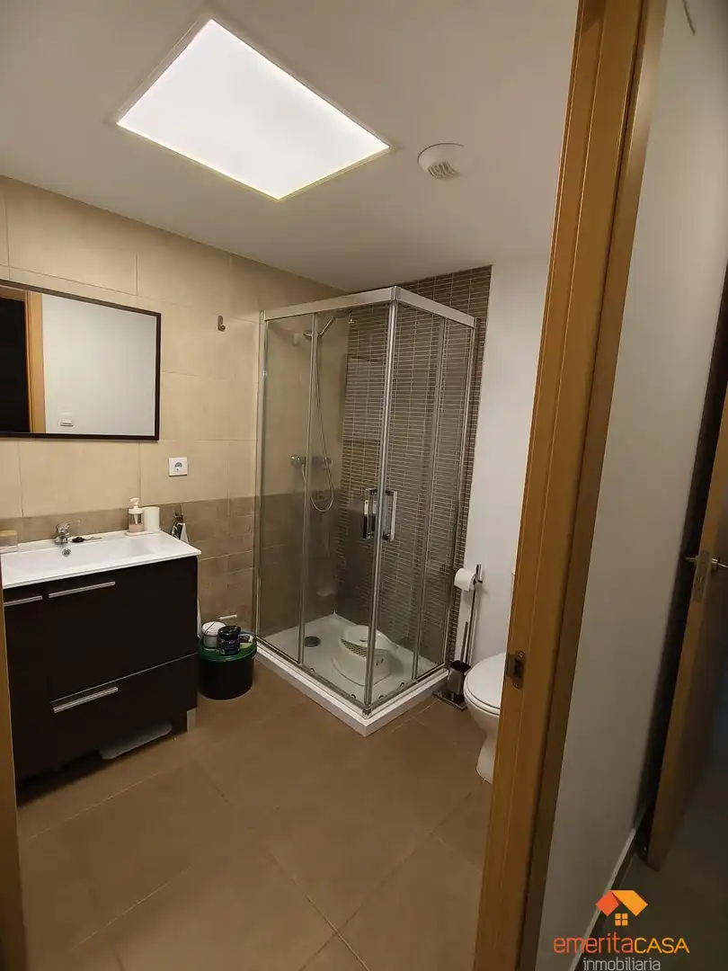 Badezimmer von Wohnung zum Verkauf in Cáceres mit Klimaanlage