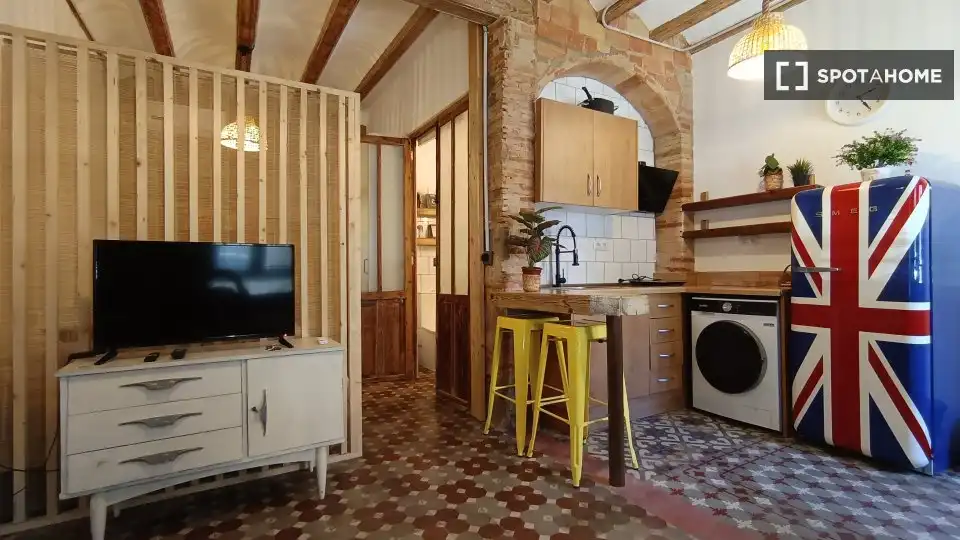 Kitchen of Flat for rent in Valencia  with Air Conditioner, Heating and Furnished