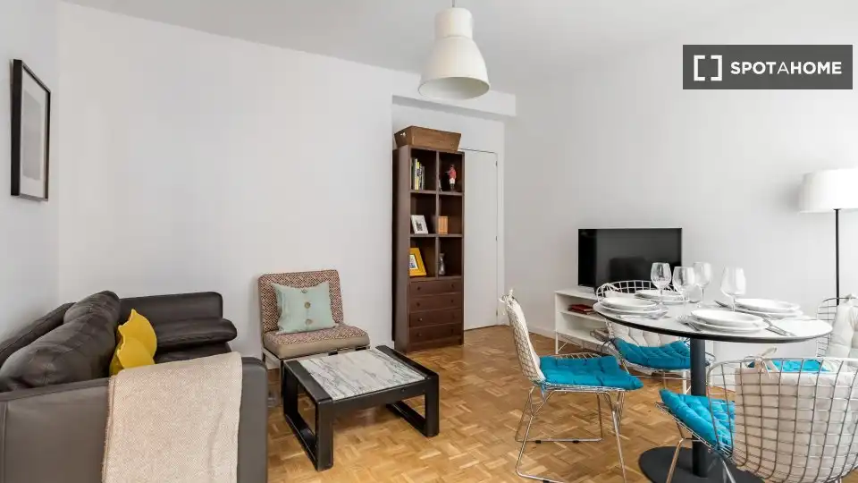 Flat with terrace to rent in Centro