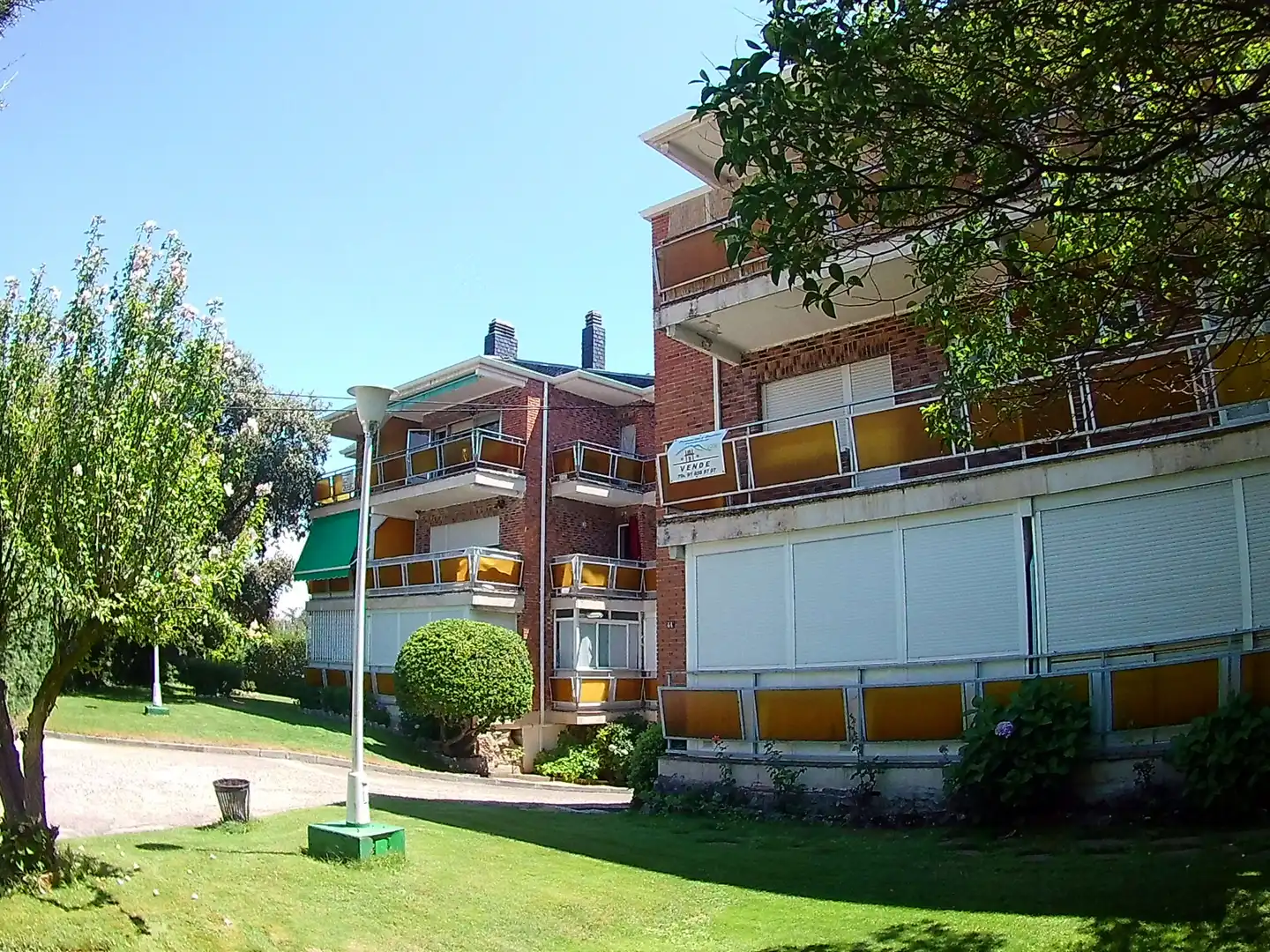 Außenansicht von Wohnung zum Verkauf in Hoyo de Manzanares mit Abstellraum, Balkon und Gemeinschaftspool