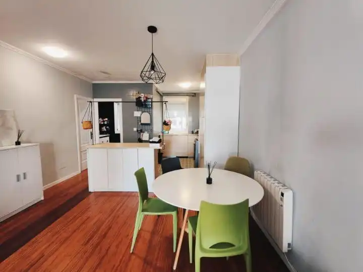Esszimmer von Wohnung zum Verkauf in Vigo  mit Heizung, Möbliert und Balkon