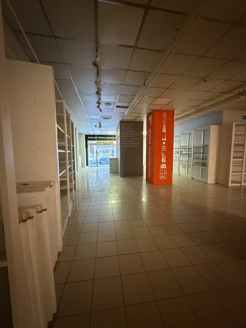 Local comercial de lloguer a Centro, imagen 4