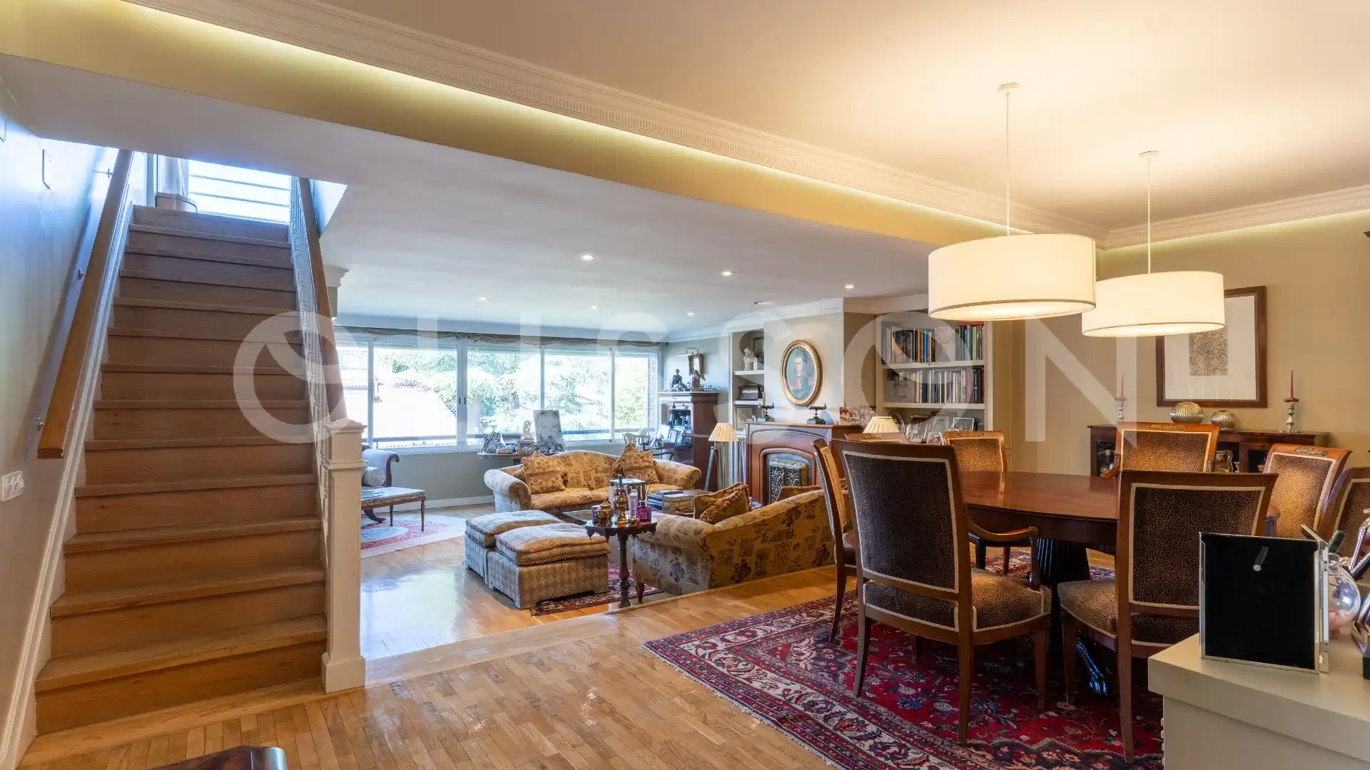 Sala de estar de Dúplex en venta en La Moraleja con Aire acondicionado, Calefacción y Terraza