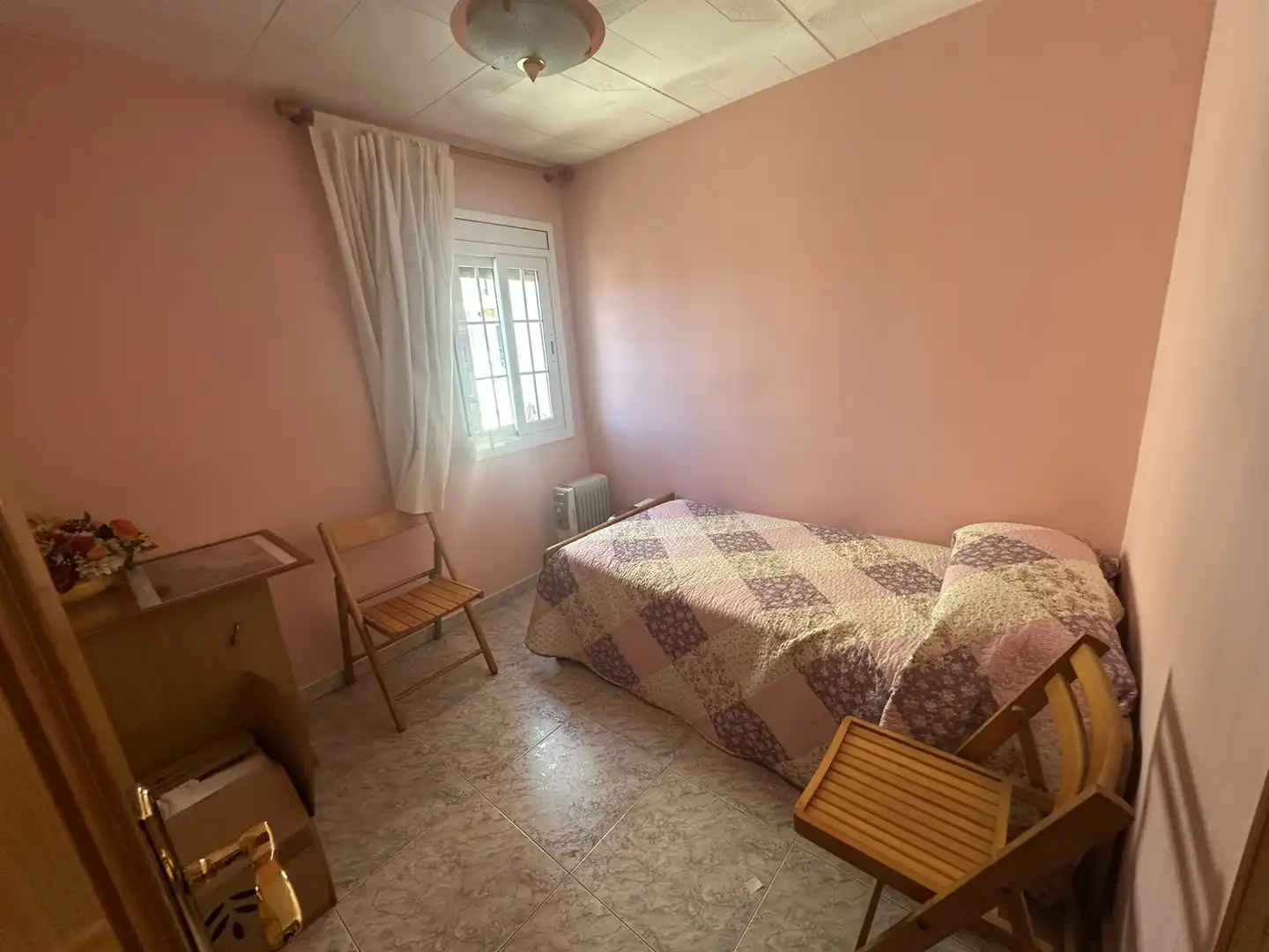 Habitación de Piso en venta en Santa Coloma de Gramenet con Trastero, Amueblado y Balcón