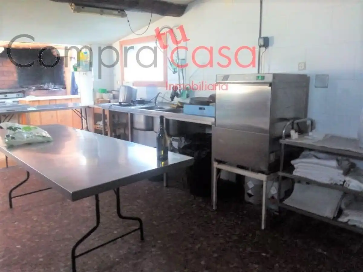 Local comercial en venda a Torrecaballeros, imagen 22
