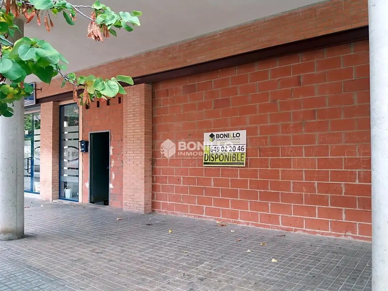 Local comercial de lloguer a De Luis Buñuel