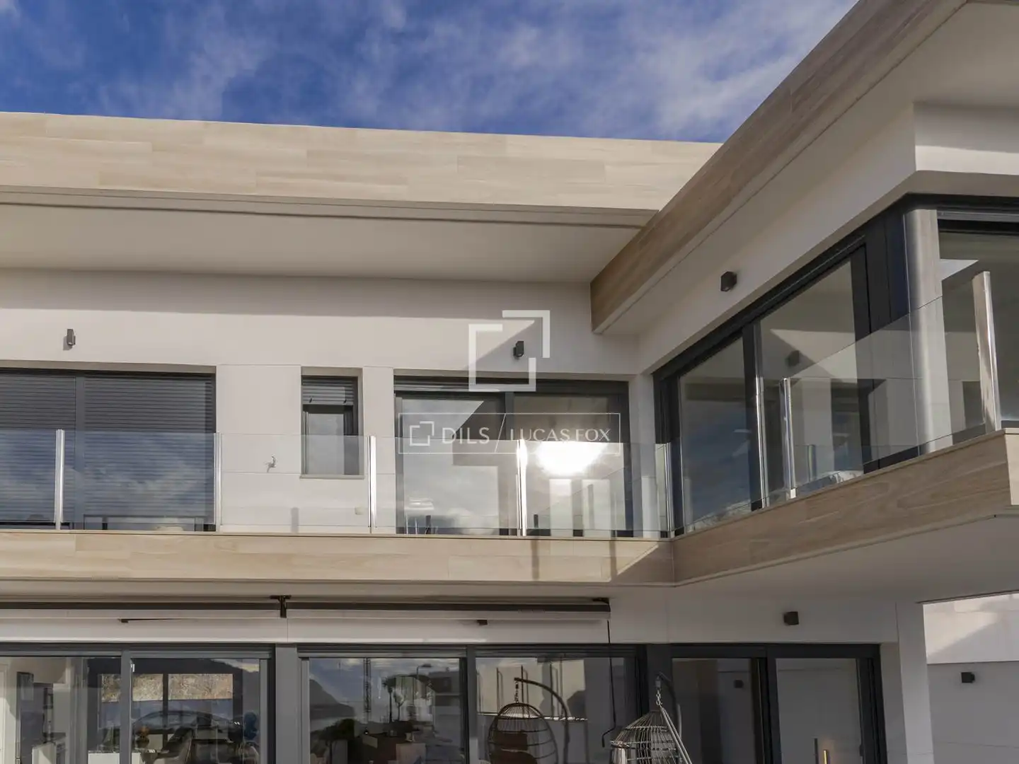 Vista exterior de Casa o xalet en venda en Almuñécar amb Aire condicionat, Terrassa i Piscina