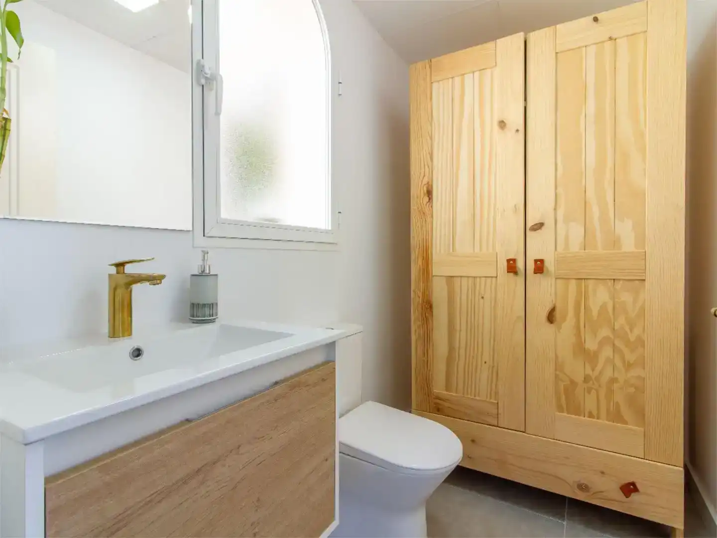 Badezimmer von Wohnung zur Miete in Altea mit Klimaanlage, Schwimmbad und Balkon