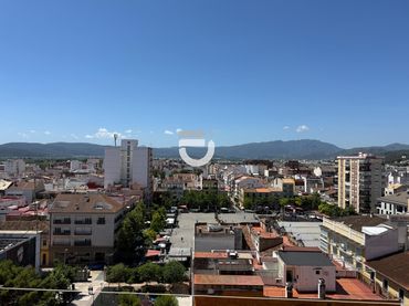 Appartement avec balcon à vendre à GERMANIES