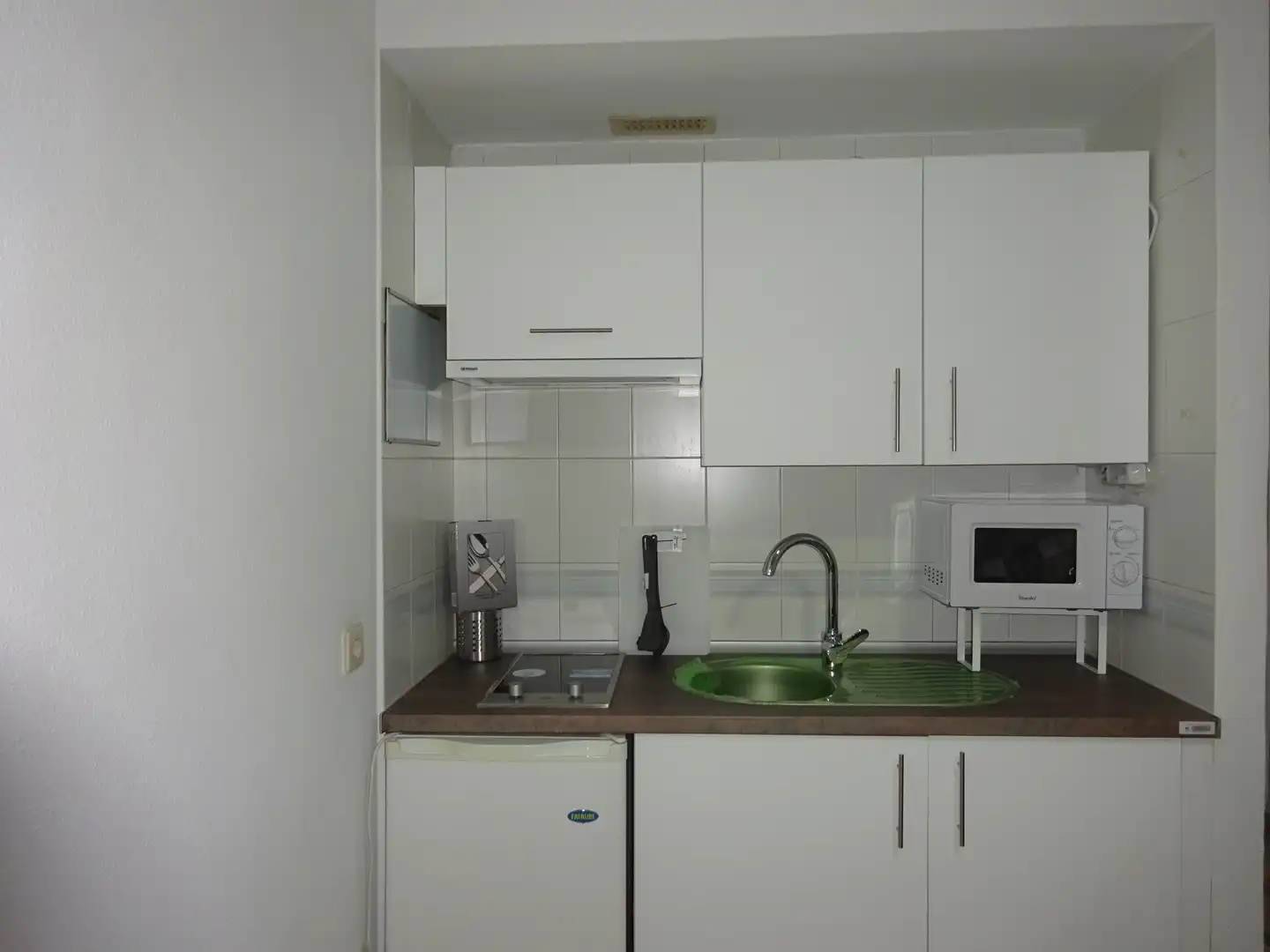 Kitchen of Study for rent in Sevilla  with Air Conditioner, Heating and Washing machine