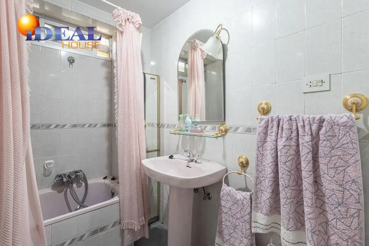 Baño de Piso en venta en Granada con Terraza
