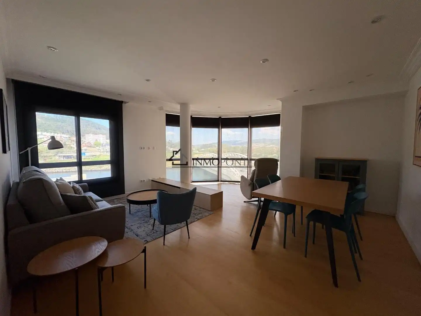 Sala de estar de Piso de alquiler en Pontevedra Capital  con Calefacción y Trastero