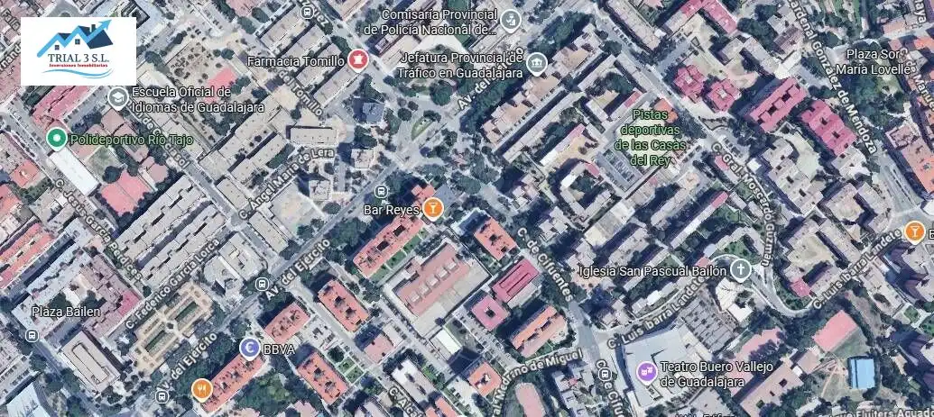 Vista exterior de Pis en venda en Guadalajara