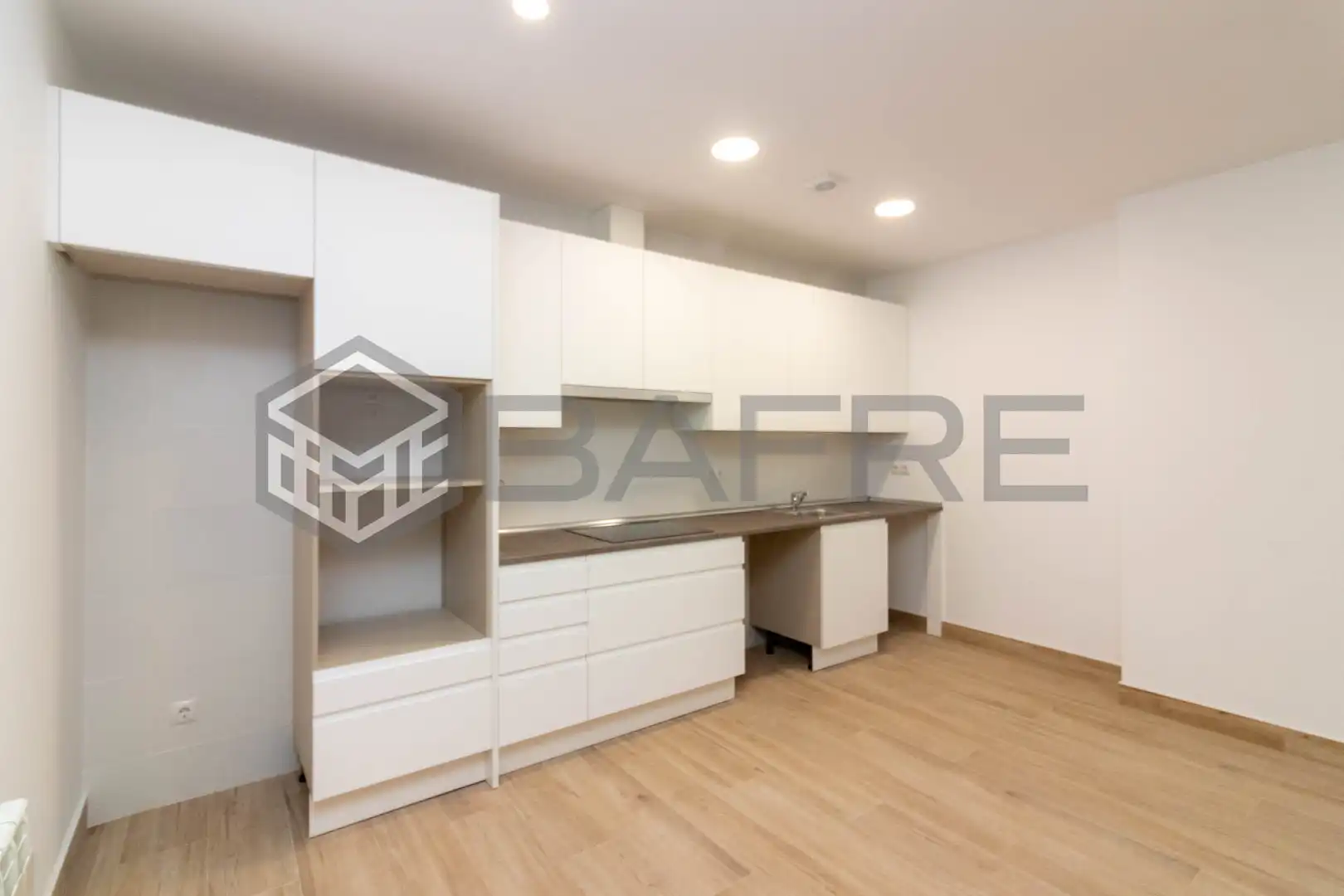 Cocina de Piso en venta en Madrid con Calefacción