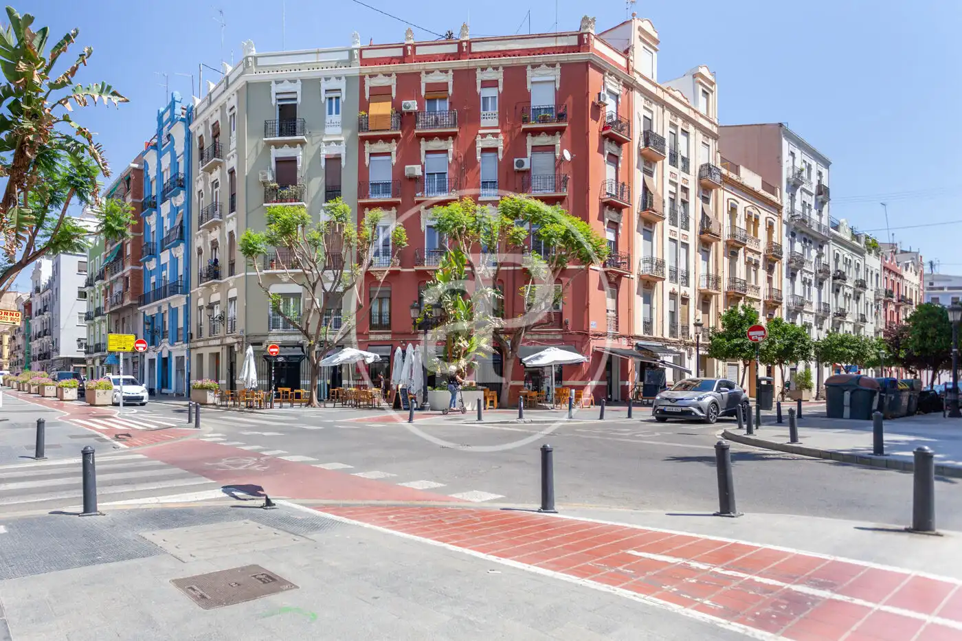 Außenansicht von Wohnung zur Miete in Valencia mit Klimaanlage, Heizung und Abstellraum