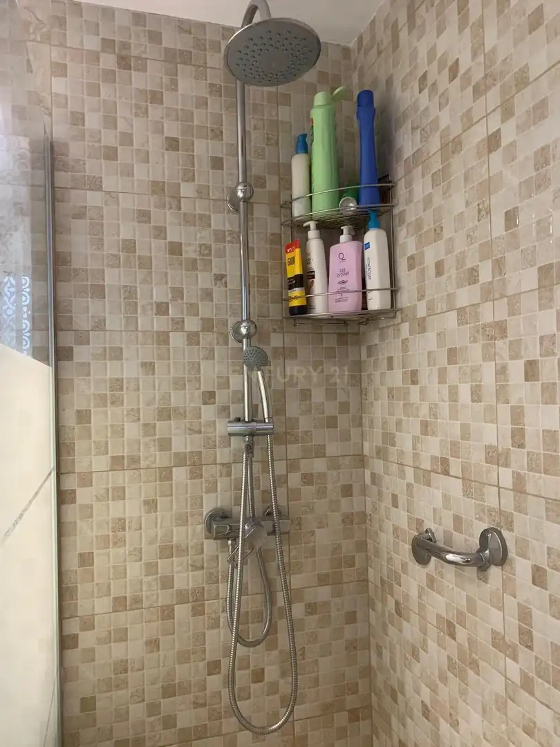 Bathroom of Flat for sale in Torremolinos  with Air Conditioner, Private garden and Storage room