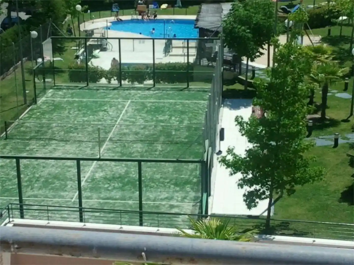 Terrassa de Pis en venda en Las Rozas de Madrid amb Aire condicionat i Piscina
