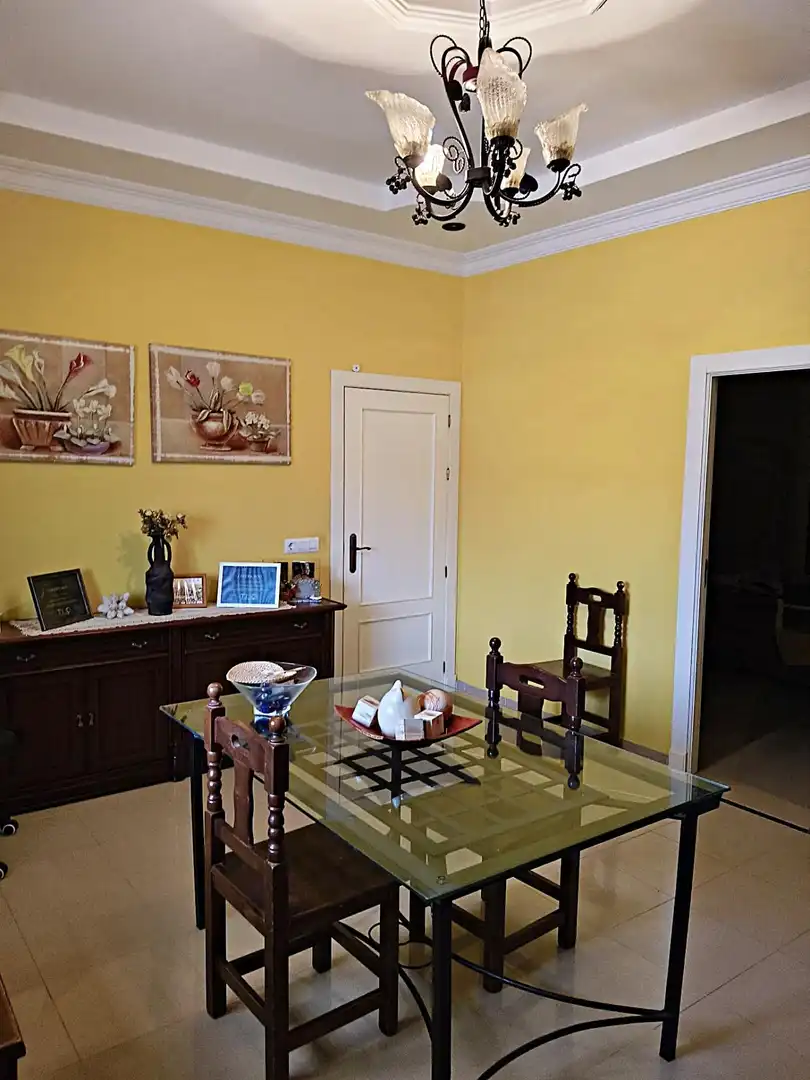 Casa adosada en venta en Pilas con Aire acondicionado y Terraza