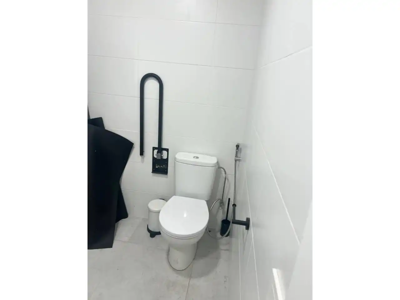 Local comercial en alquiler en Avenida Cayetano del Toro, imagen 6