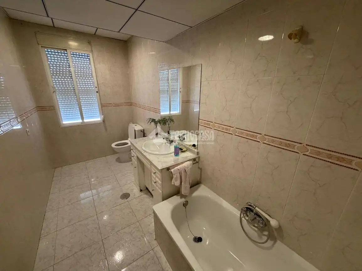 Bathroom of Buildings for sale in Badajoz