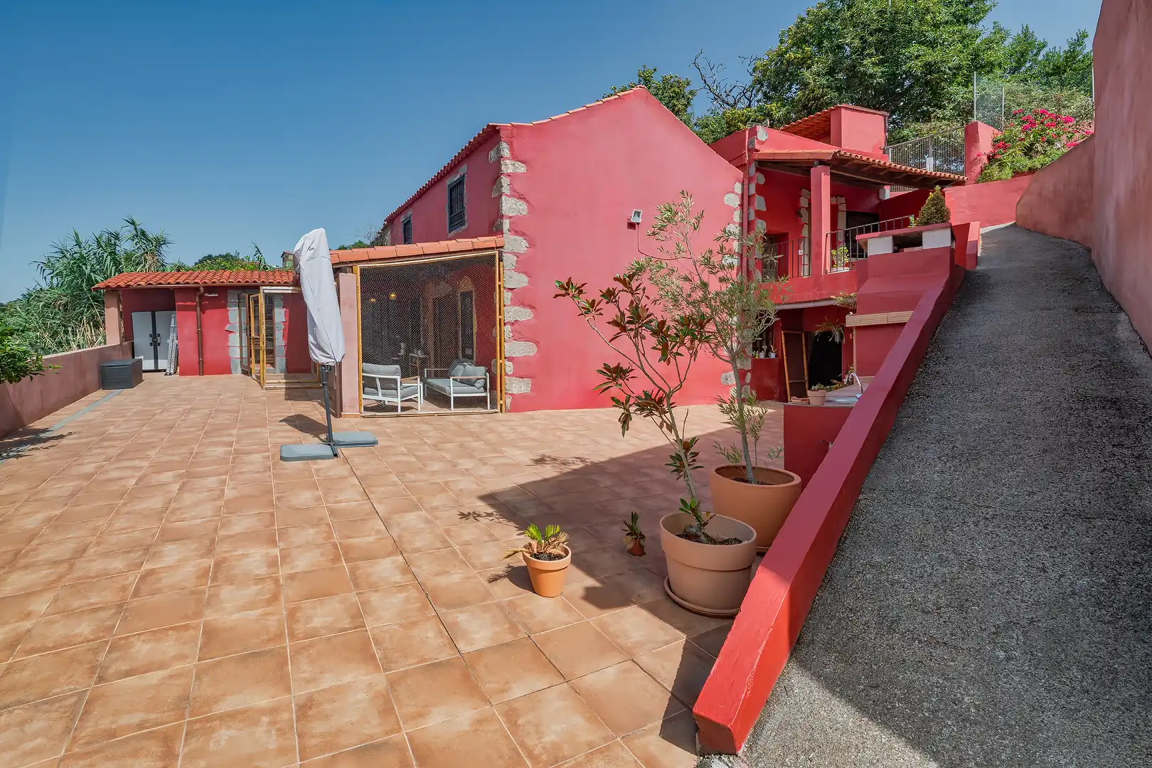 Detached house with terrace for sale in Calle la Palmita