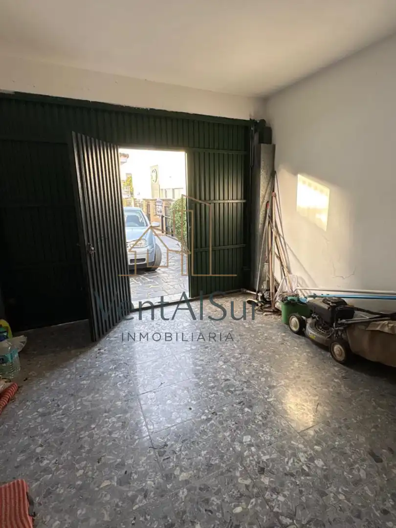 Exterior view of Houses for sale in Sanlúcar de Barrameda  with Private garden, Swimming Pool and Furnished