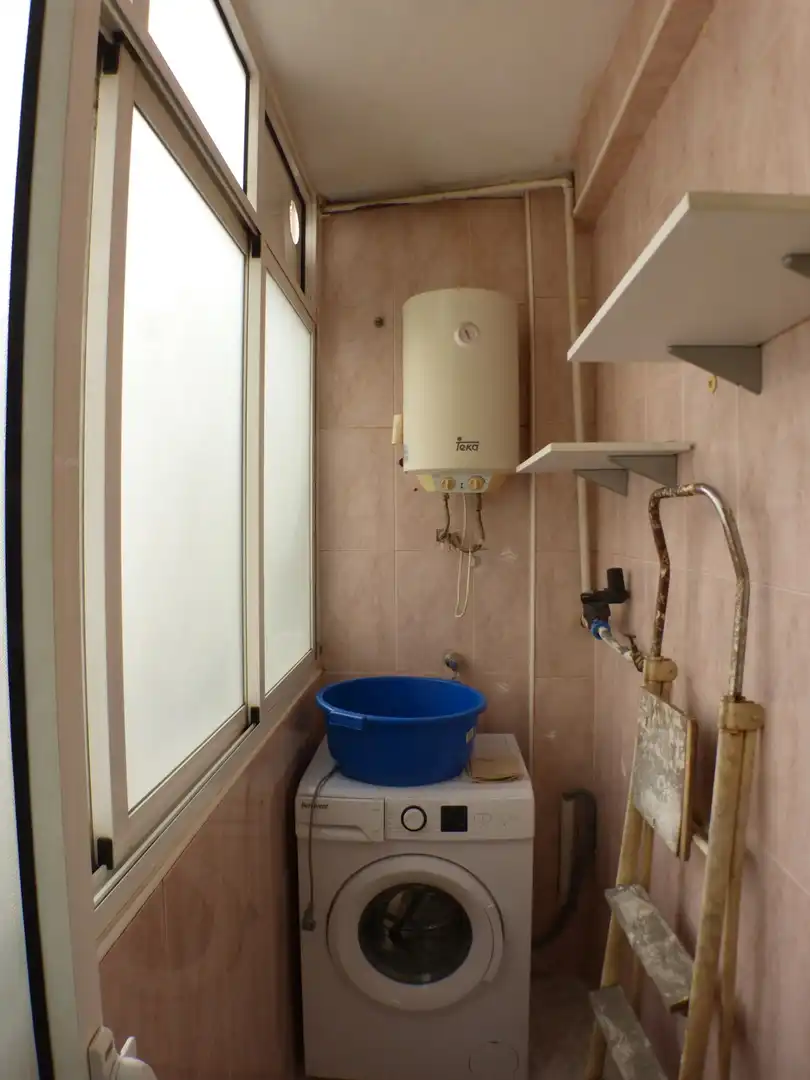 Bany de Apartament en venda en Alicante / Alacant amb Terrassa, Traster i Moblat