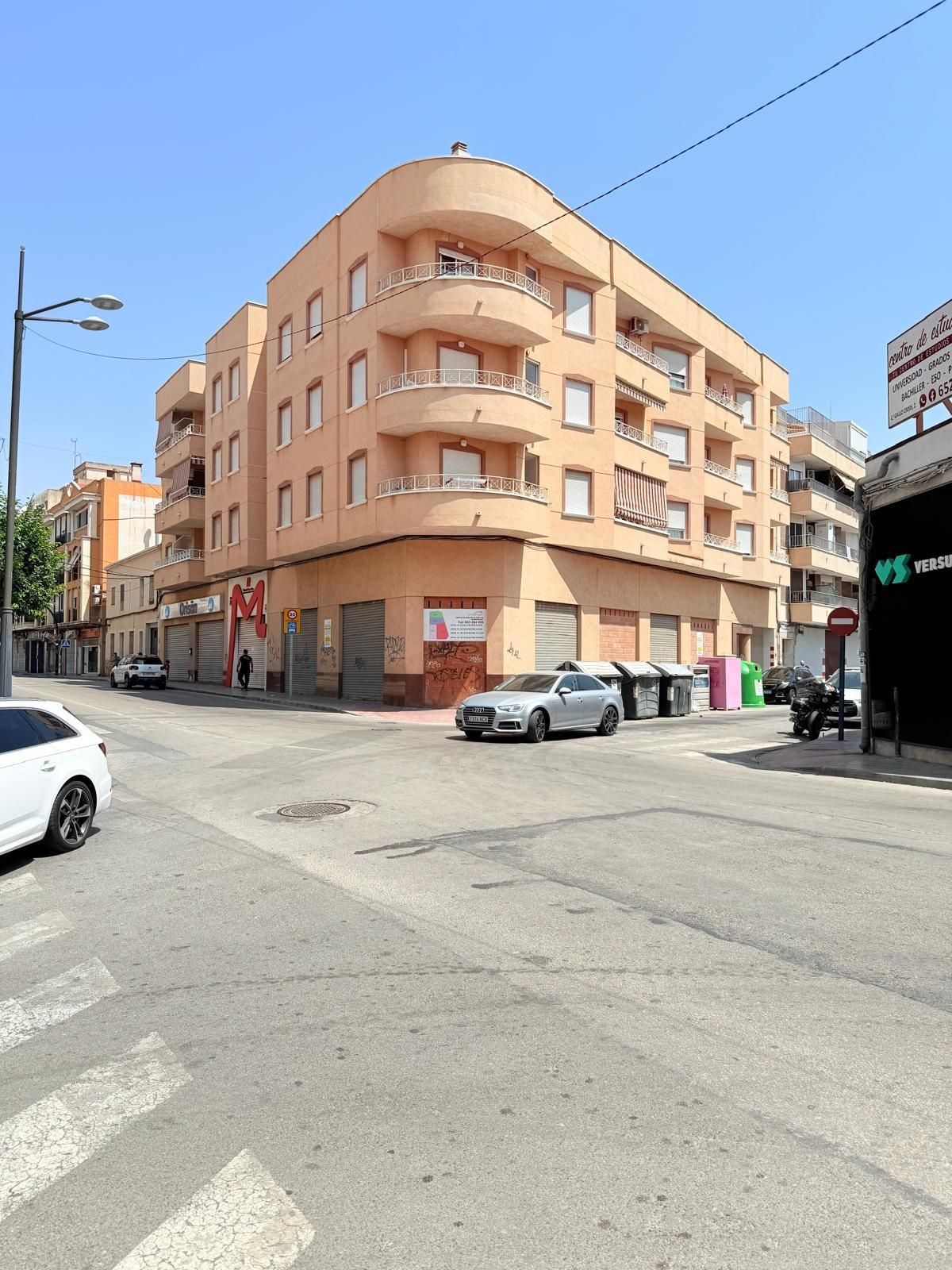 Vista exterior de Pis en venda en Orihuela