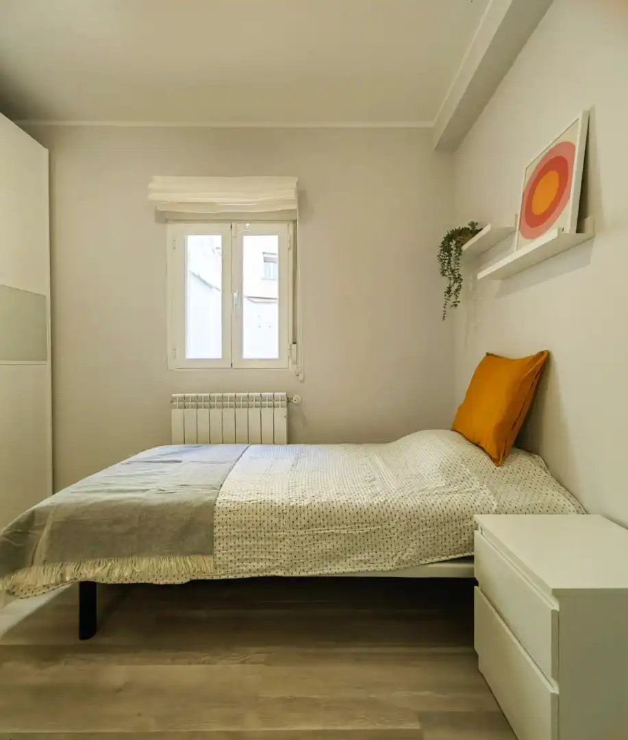 Flat for rent in Calle de Ofelia Nieto, Berruguete