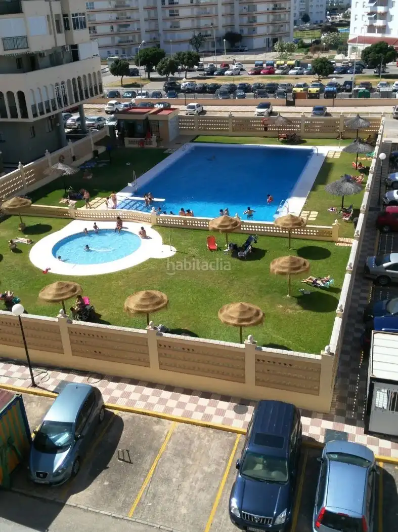 Flat with pool to rent in Paseo Marítimo 15, imagen 2